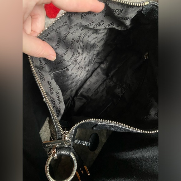 SOLD MK Corrine Large Shoulder Leather Bag - Picture 3 of 4